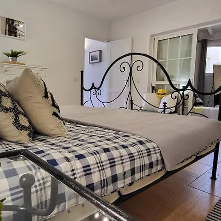 Casa Loro, Κόστα Κάλμα